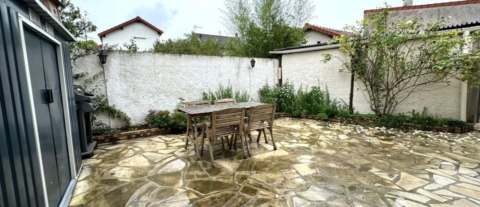 Maison 4 pièces de 100 m² à Le Blanc-Mesnil (93150)