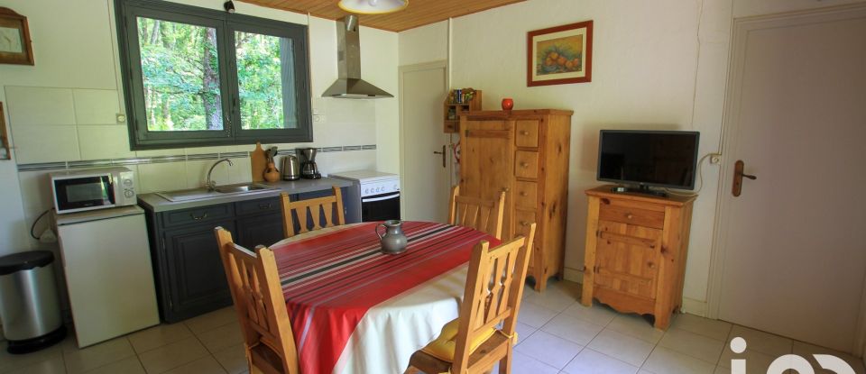 Maison 3 pièces de 40 m² à Trémolat (24510)