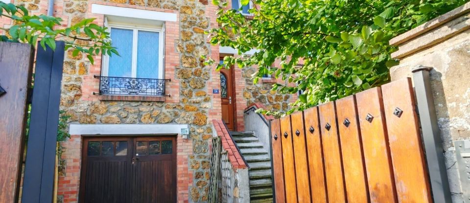 Maison 4 pièces de 72 m² à Sainte-Geneviève-des-Bois (91700)