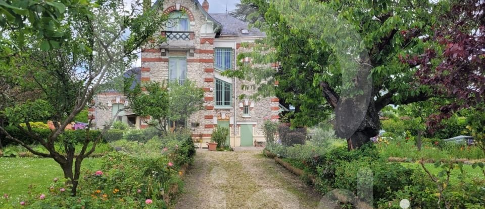 Maison 10 pièces de 235 m² à Moret Loing et Orvanne (77250)