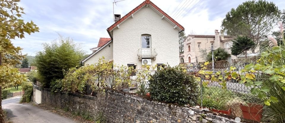 Maison de ville 5 pièces de 127 m² à Saint-Céré (46400)