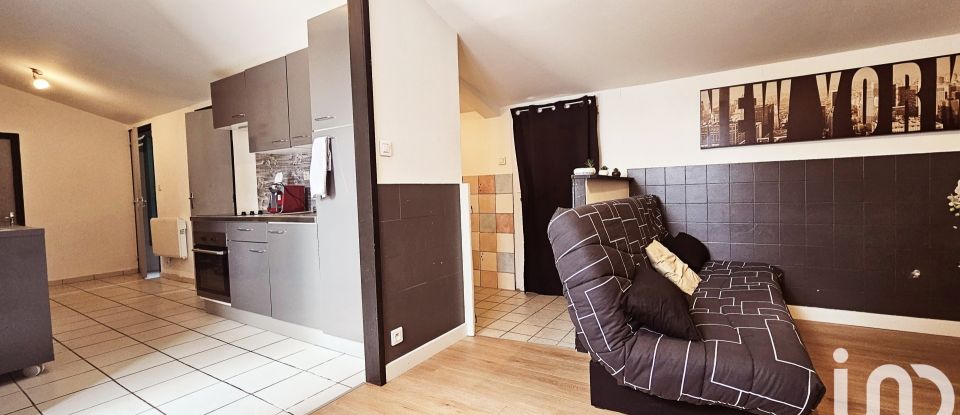 Maison 9 pièces de 237 m² à Sèvremoine (49450)