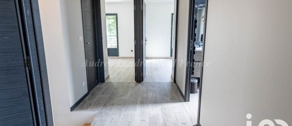 Maison traditionnelle 5 pièces de 156 m² à Chennevières-sur-Marne (94430)