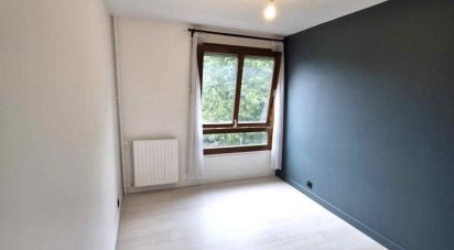 Appartement 3 pièces de 73 m² à Crosne (91560)