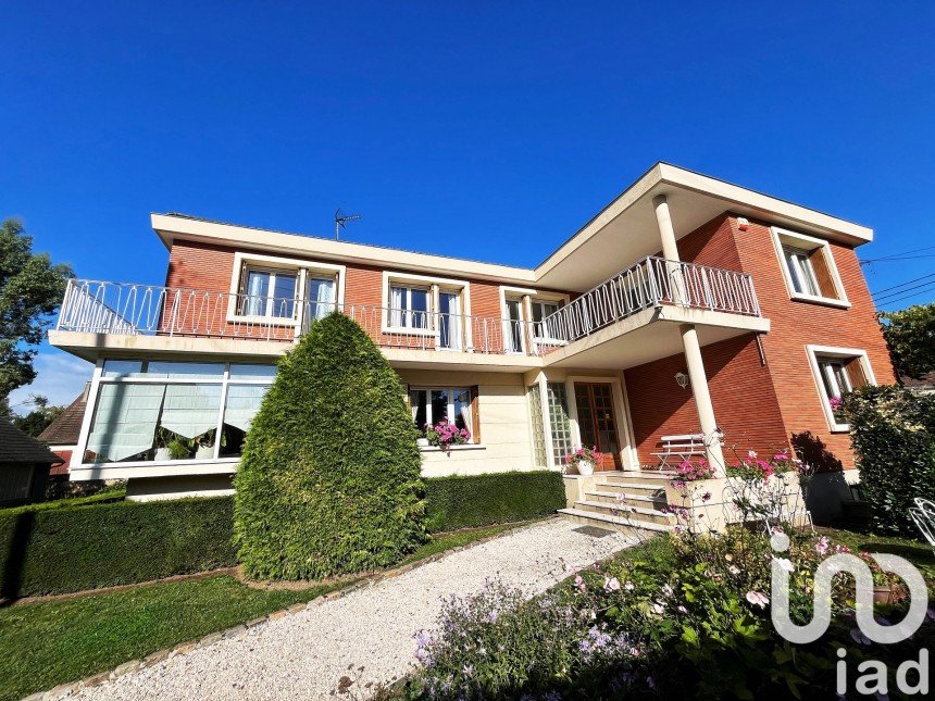 Maison d’architecte 8 pièces de 240 m² à Beauvais (60000)