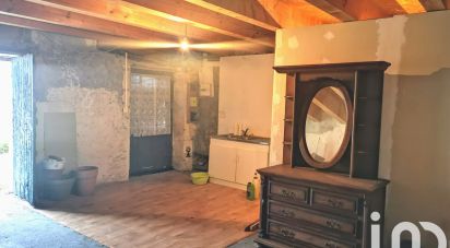 Village house 3 rooms of 90 m² in La Chapelle-des-Pots (17100)