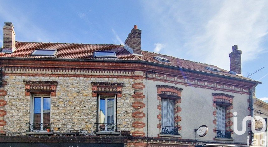 Building in Deuil-la-Barre (95170) of 283 m²