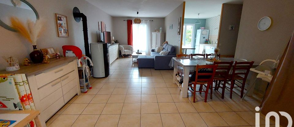 House 5 rooms of 91 m² in Buzançais (36500)