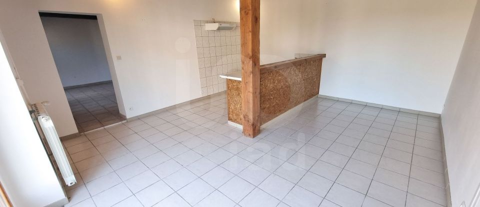 Maison 4 pièces de 95 m² à Cressat (23140)