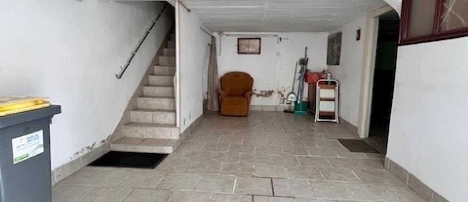 House 4 rooms of 90 m² in Coëx (85220)