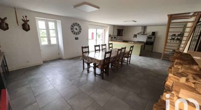 Longère 5 pièces de 178 m² à Genouillé (86250)