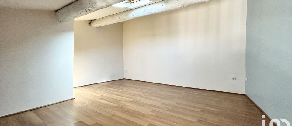 Maison 5 pièces de 117 m² à Arles (13200)