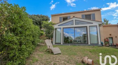 Maison 4 pièces de 102 m² à Rochefort-du-Gard (30650)