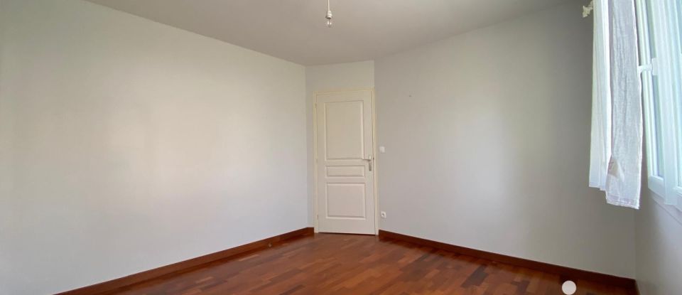 Maison 7 pièces de 160 m² à Trangé (72650)