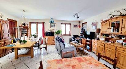 Pavillon 4 pièces de 81 m² à Mazeyrat-d'Allier (43300)