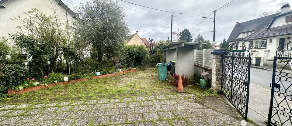 House 7 rooms of 182 m² in Saint-Germain-lès-Arpajon (91180)