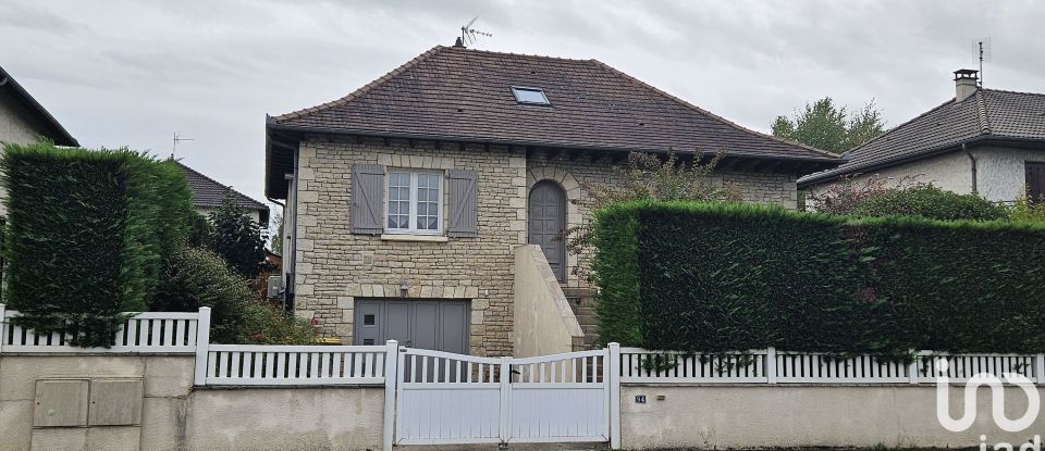 Maison 5 pièces de 101 m² à Malemort (19360)