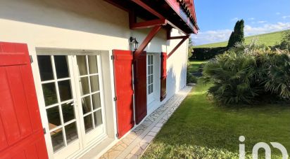 House 8 rooms of 203 m² in Bardos (64520)