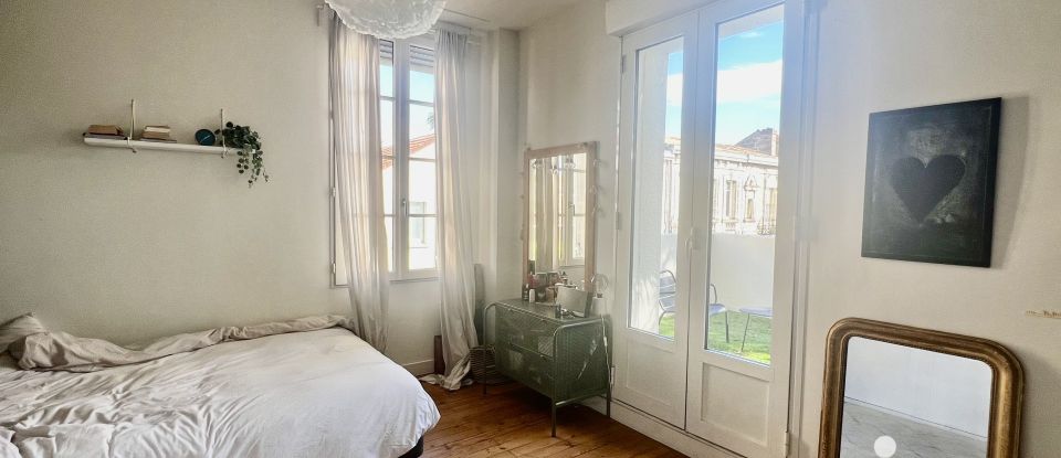 Maison 7 pièces de 225 m² à Bordeaux (33000)