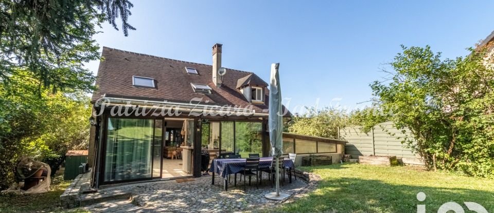 Maison traditionnelle 7 pièces de 165 m² à Saulx-les-Chartreux (91160)