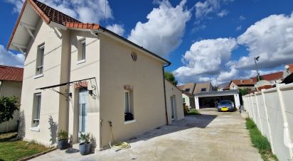 Maison traditionnelle 4 pièces de 90 m² à Nanteuil-lès-Meaux (77100)