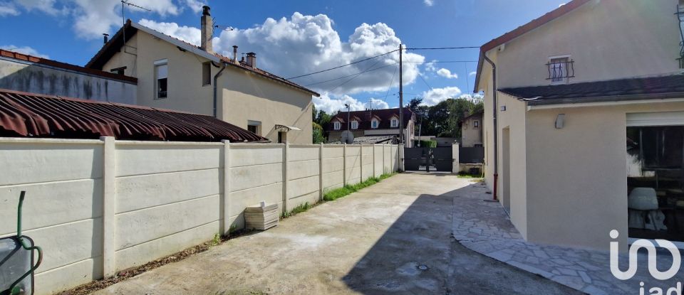 Maison traditionnelle 4 pièces de 90 m² à Nanteuil-lès-Meaux (77100)