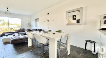 Maison 4 pièces de 110 m² à Vayres (33870)