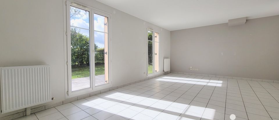 Maison 6 pièces de 96 m² à Saint-Pierre-du-Perray (91280)