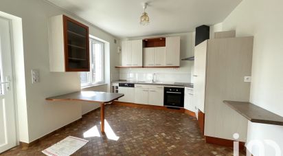 Longere 7 rooms of 150 m² in Saint-Marc-le-Blanc (35460)