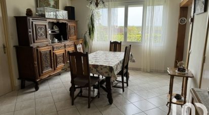 Pavillon 5 pièces de 80 m² à Saint-Germain-Laval (77130)