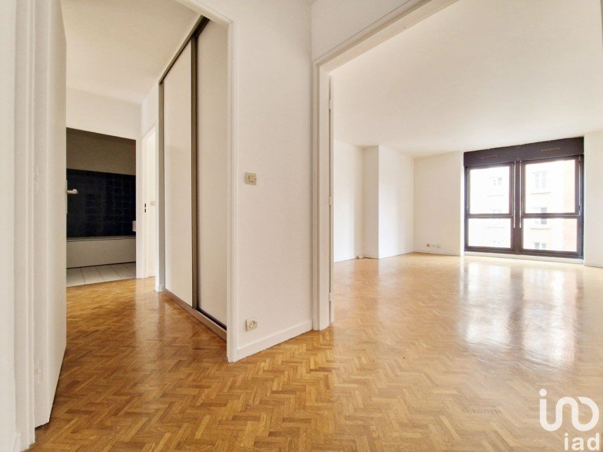 Appartement 4 pièces de 84 m² à Paris (75020)