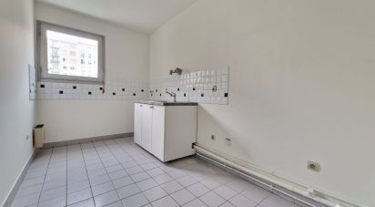 Appartement 4 pièces de 84 m² à Paris (75020)