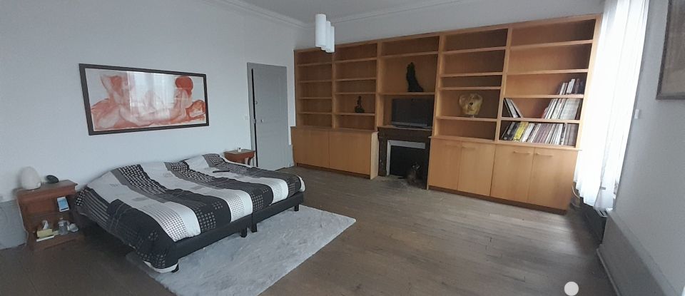 Maison 15 pièces de 415 m² à Fère-en-Tardenois (02130)