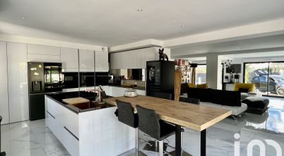 Maison 6 pièces de 245 m² à Teyran (34820)