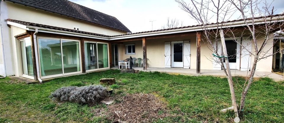 Maison 6 pièces de 131 m² à Bergerac (24100)