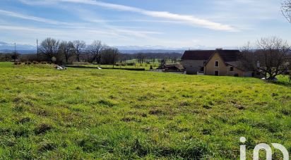 Land of 2,670 m² in Lacq (64170)