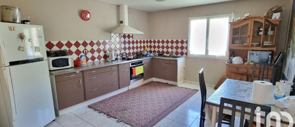 Maison 5 pièces de 130 m² à Aussillon (81200)