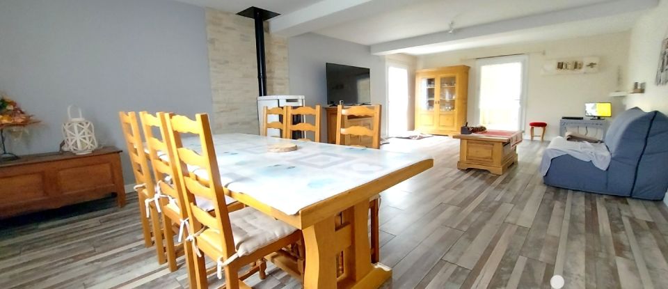 House 7 rooms of 231 m² in Le Cormier (27120)