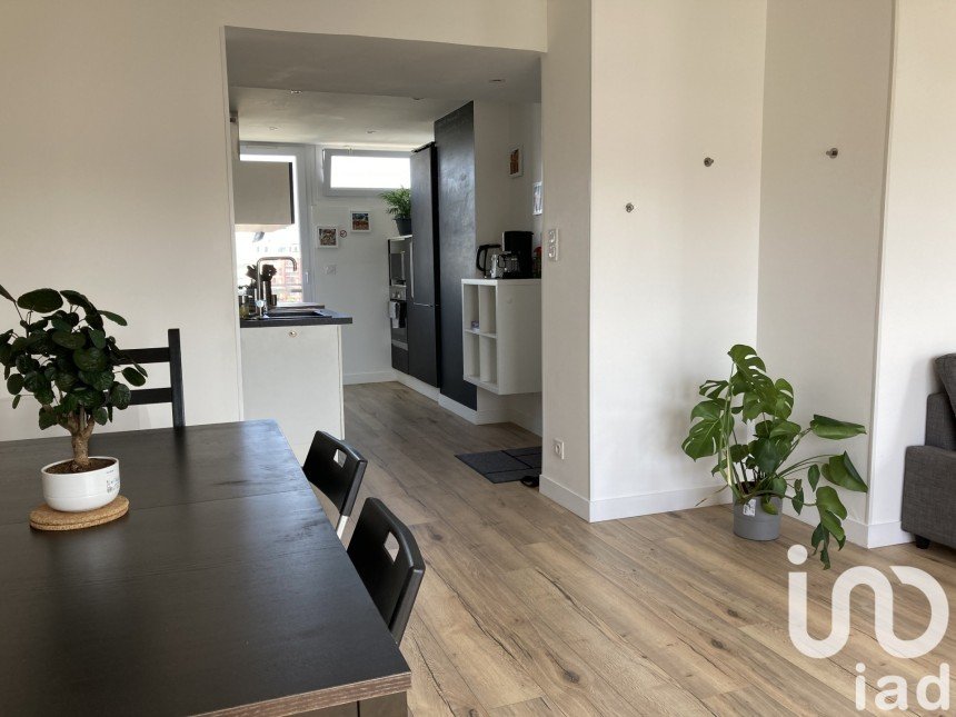 Apartment 3 rooms of 63 m² in Rennes (35000)