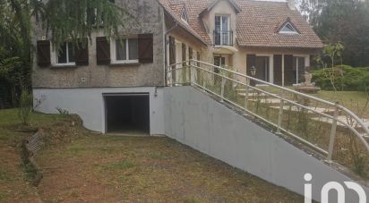 House 9 rooms of 260 m² in Saint-Sauveur-sur-École (77930)