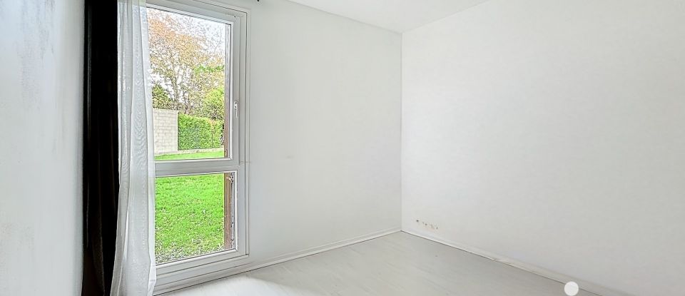 Appartement 3 pièces de 72 m² à Pontault-Combault (77340)