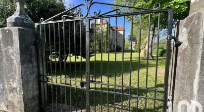 Castle 25 rooms of 1,500 m² in Saint-Palais (64120)