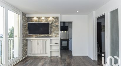 Appartement 4 pièces de 72 m² à Sainte-Geneviève-des-Bois (91700)