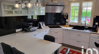 Maison 7 pièces de 195 m² à Luynes (37230)