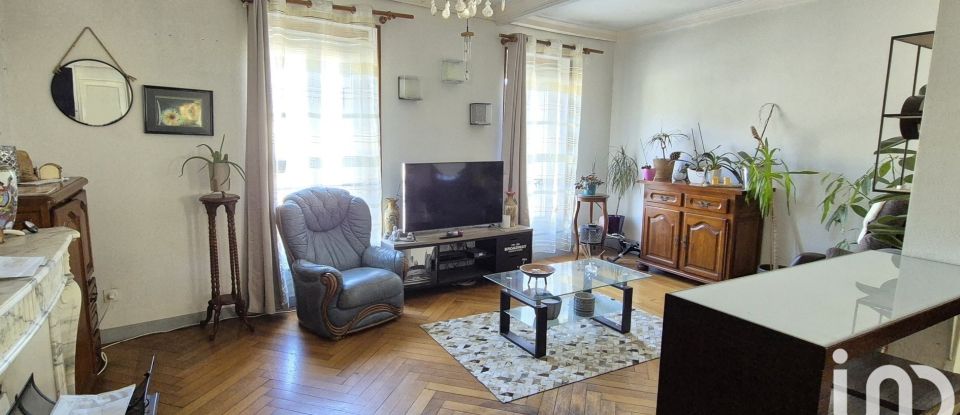 Maison 5 pièces de 167 m² à Mazamet (81200)