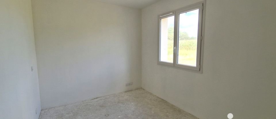 Maison 5 pièces de 113 m² à Lacq (64170)