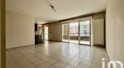 Appartement 4 pièces de 83 m² à Saint-Martin-d'Hères (38400)