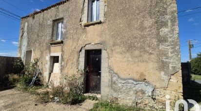 House 4 rooms of 92 m² in Saint-Martin-de-Sanzay (79290)