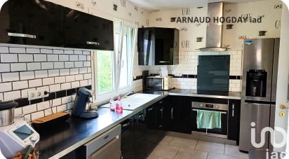 House 5 rooms of 140 m² in Saint-Martin-du-Fouilloux (49170)