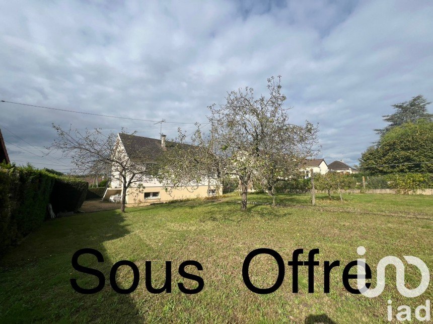 House 3 rooms of 69 m² in Cérans-Foulletourte (72330)